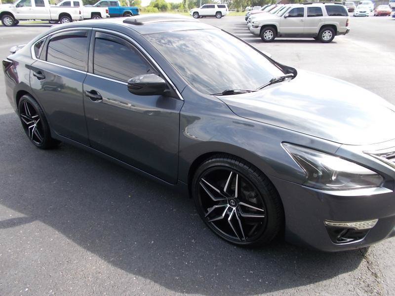 Used 2013 Nissan Altima 3.5 SL w/ Technology Pkg FWD image 11