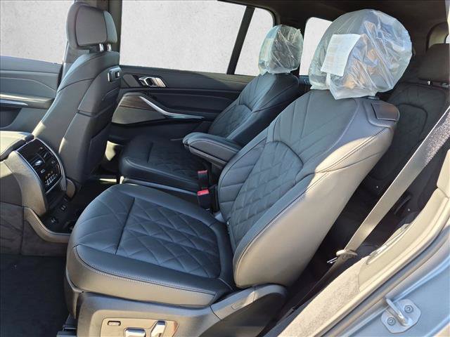 New 2027 BMW X7 xDrive40i w/ M Sport Package AWD/4WD image 15