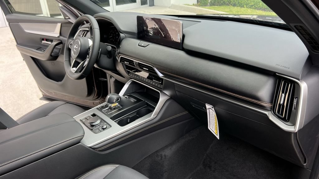 New 2025 MAZDA CX-90 3.3 Turbo w/ Premium Plus Pkg AWD/4WD image 32