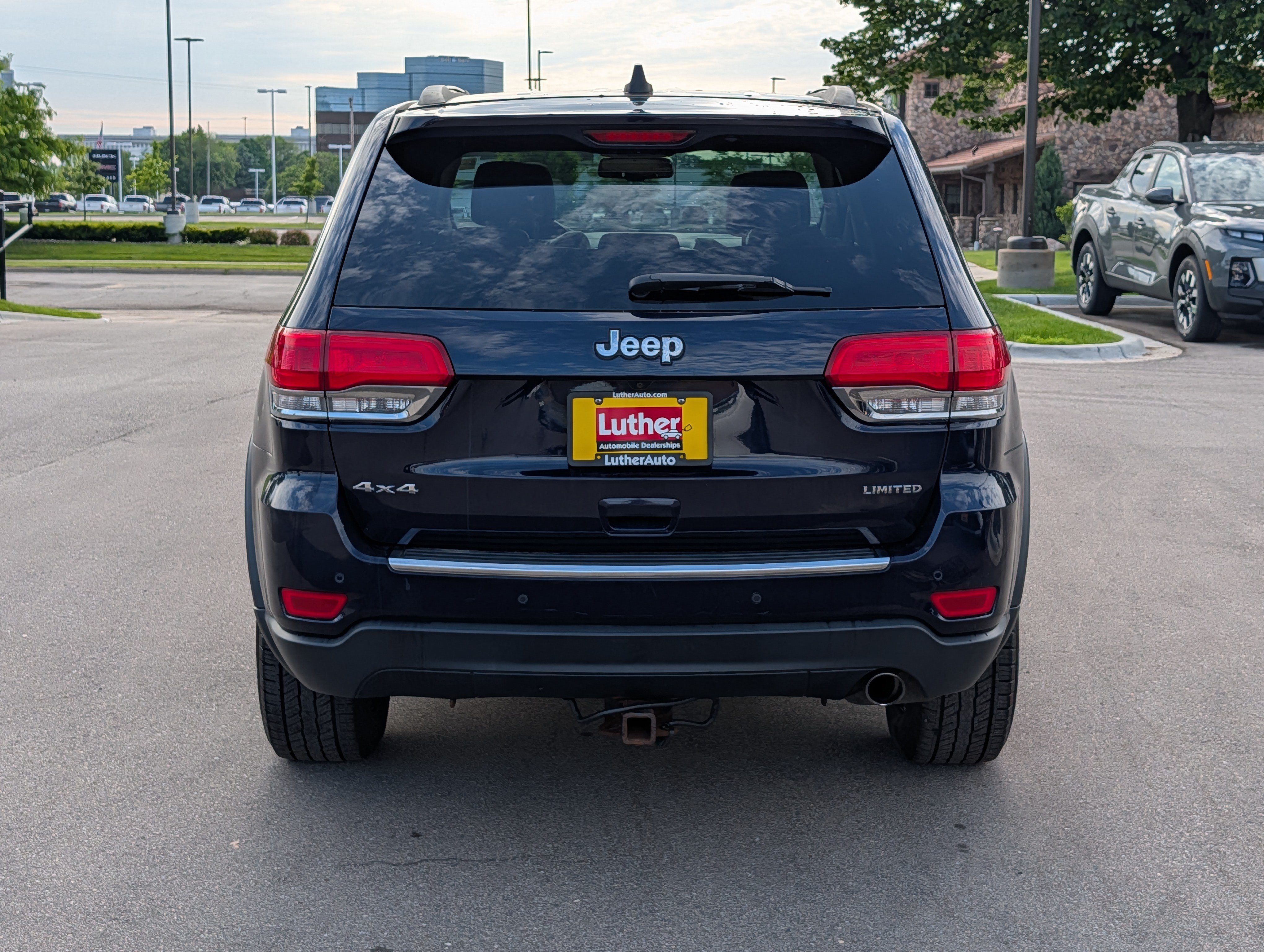 Used 2016 Jeep Grand Cherokee Limited AWD/4WD image 37