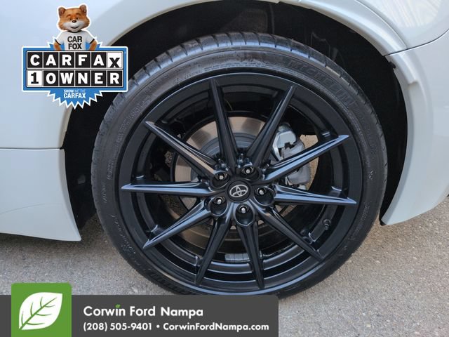 Used 2024 Toyota GR86 Premium RWD image 28