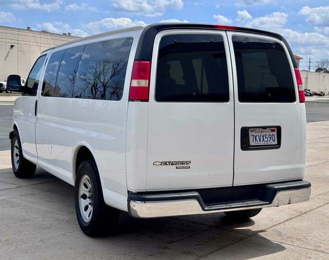 Used 2014 Chevrolet Express 1500 LT w/ LT Preferred Equipment Group RWD image 4