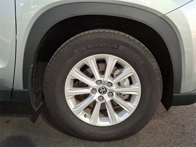 Certified 2024 Toyota Grand Highlander XLE image 7