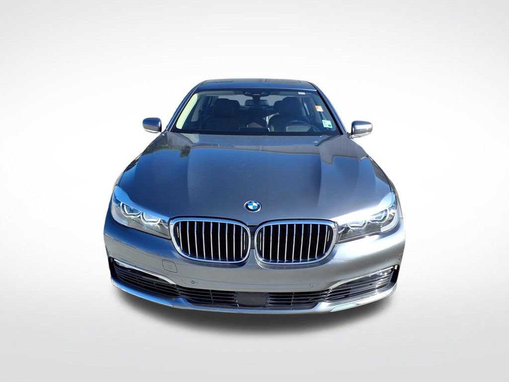 Used 2018 BMW 740i RWD image 2