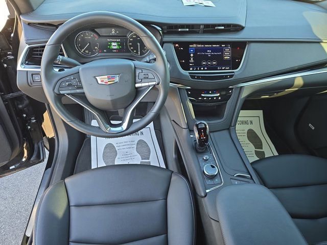 Certified 2024 Cadillac XT6 Luxury image 17