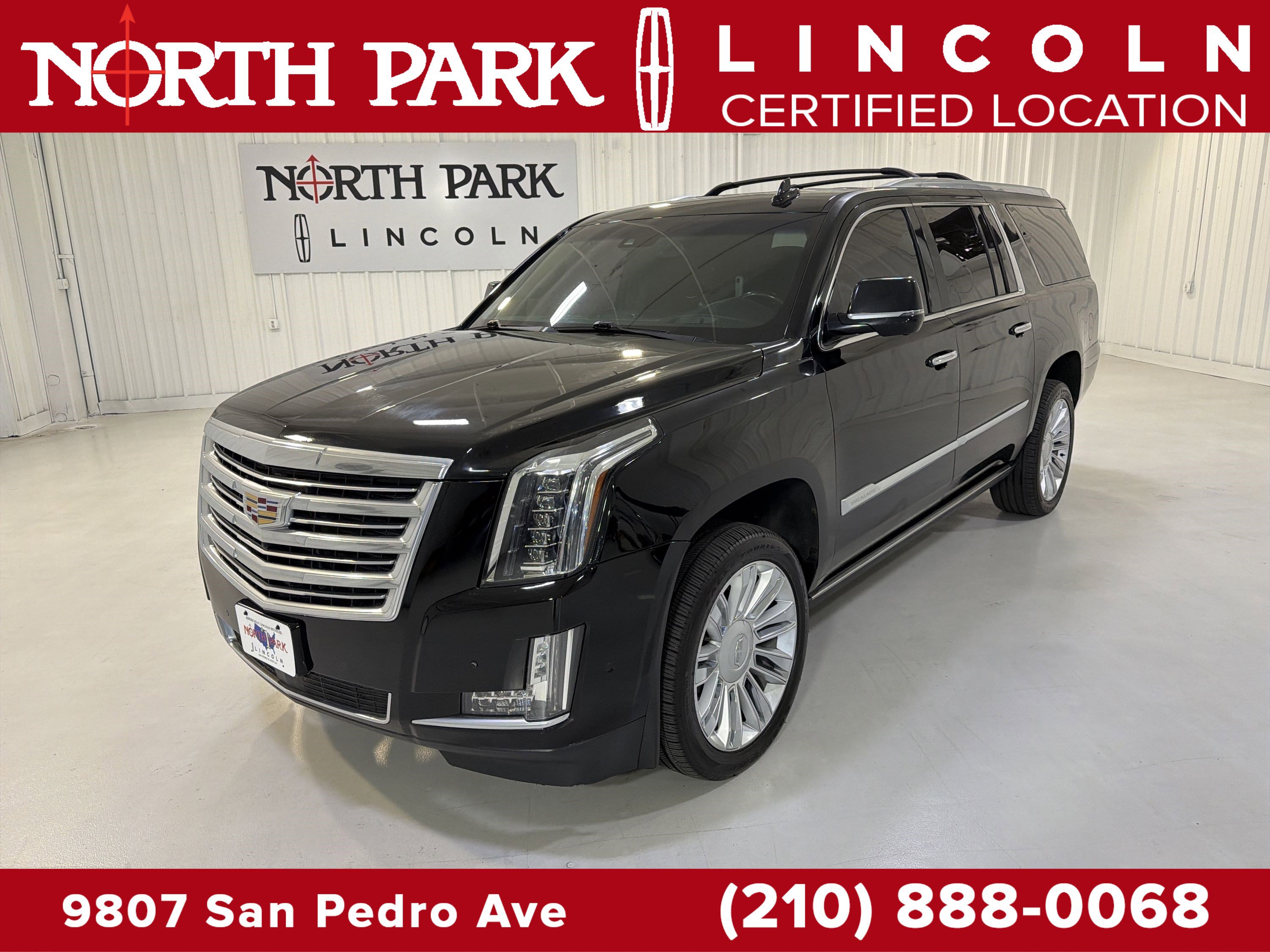 Used 2017 Cadillac Escalade ESV Platinum RWD image 1