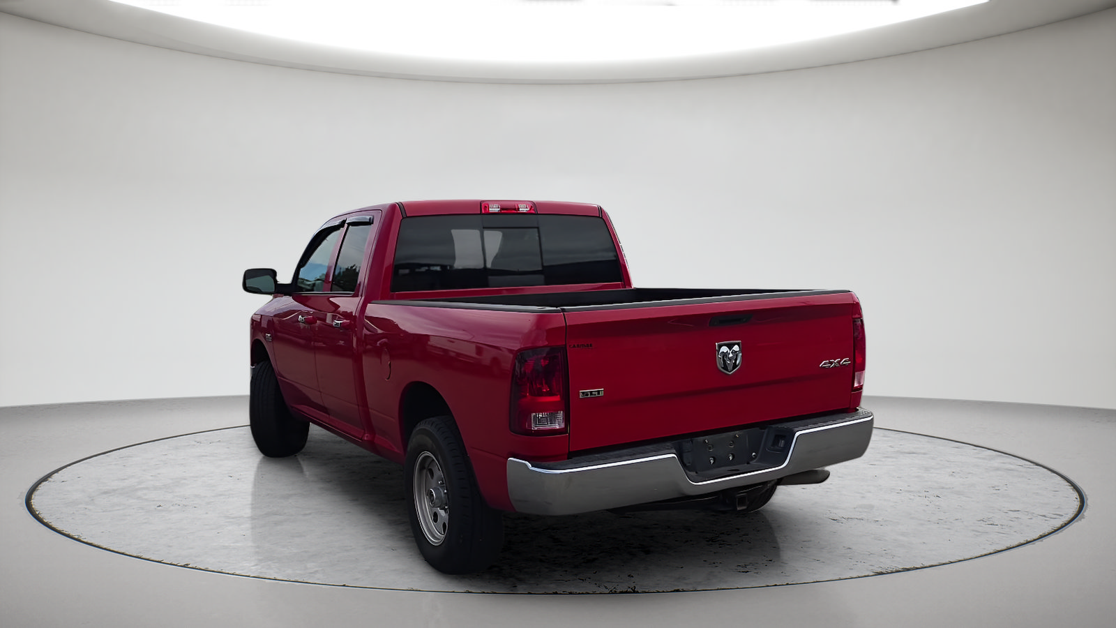 Used 2018 RAM 1500 Classic SLT AWD/4WD image 9
