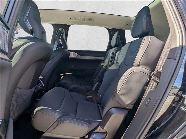 New 2025 Volvo EX90 Ultra image 17