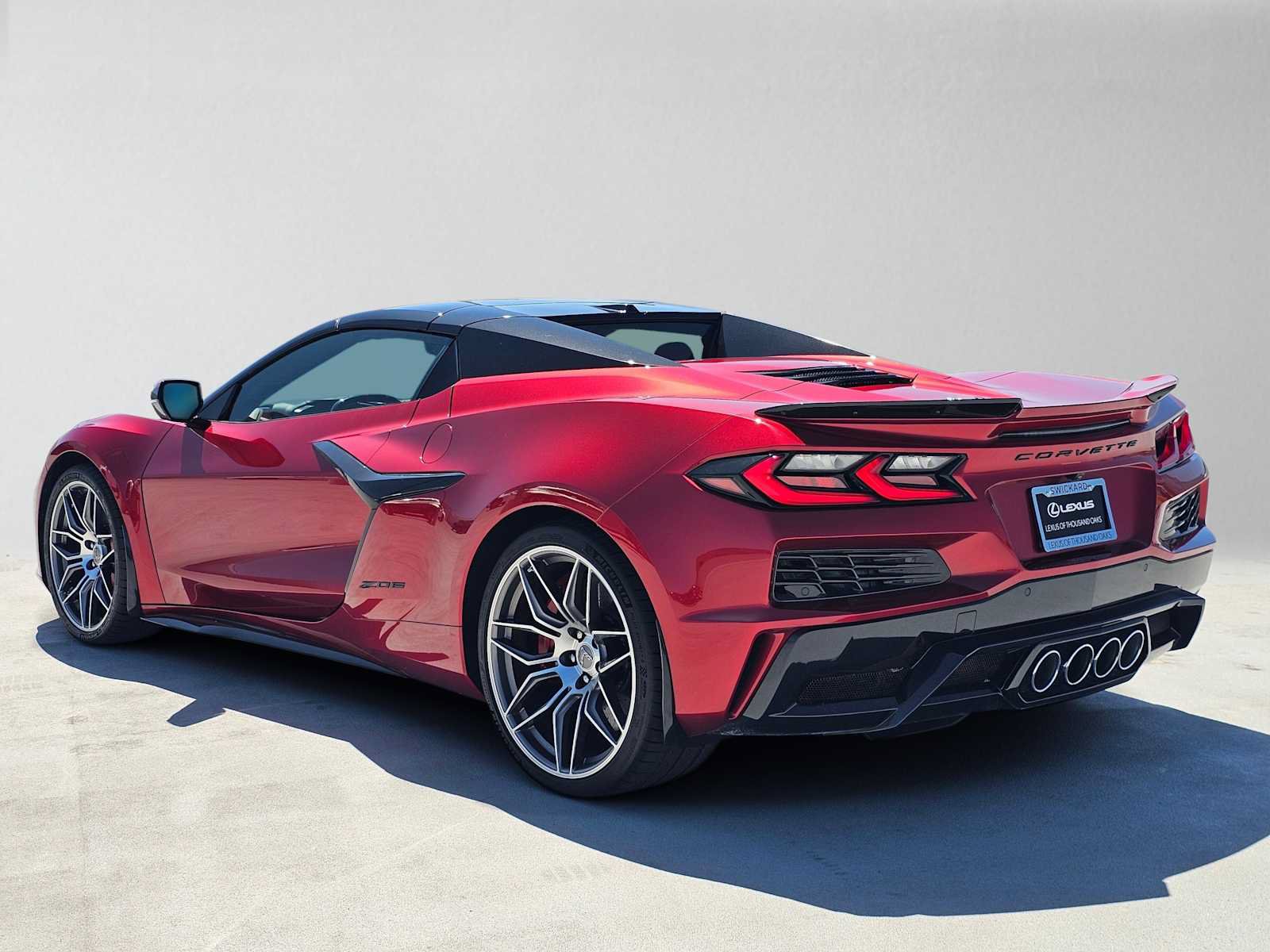 Used 2023 Chevrolet Corvette Z06 RWD image 5