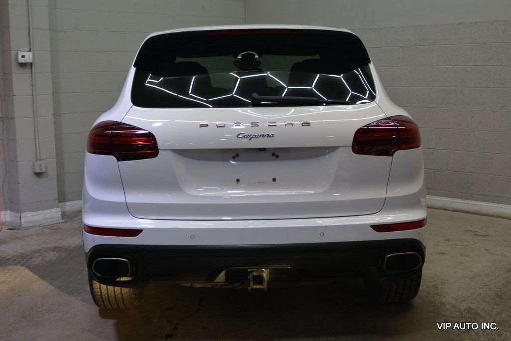 Used 2016 Porsche Cayenne image 34