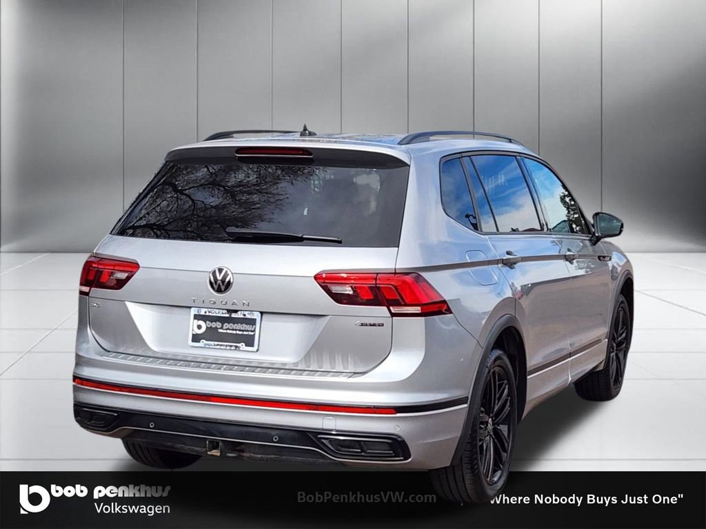 Used 2022 Volkswagen Tiguan SE R-Line image 25