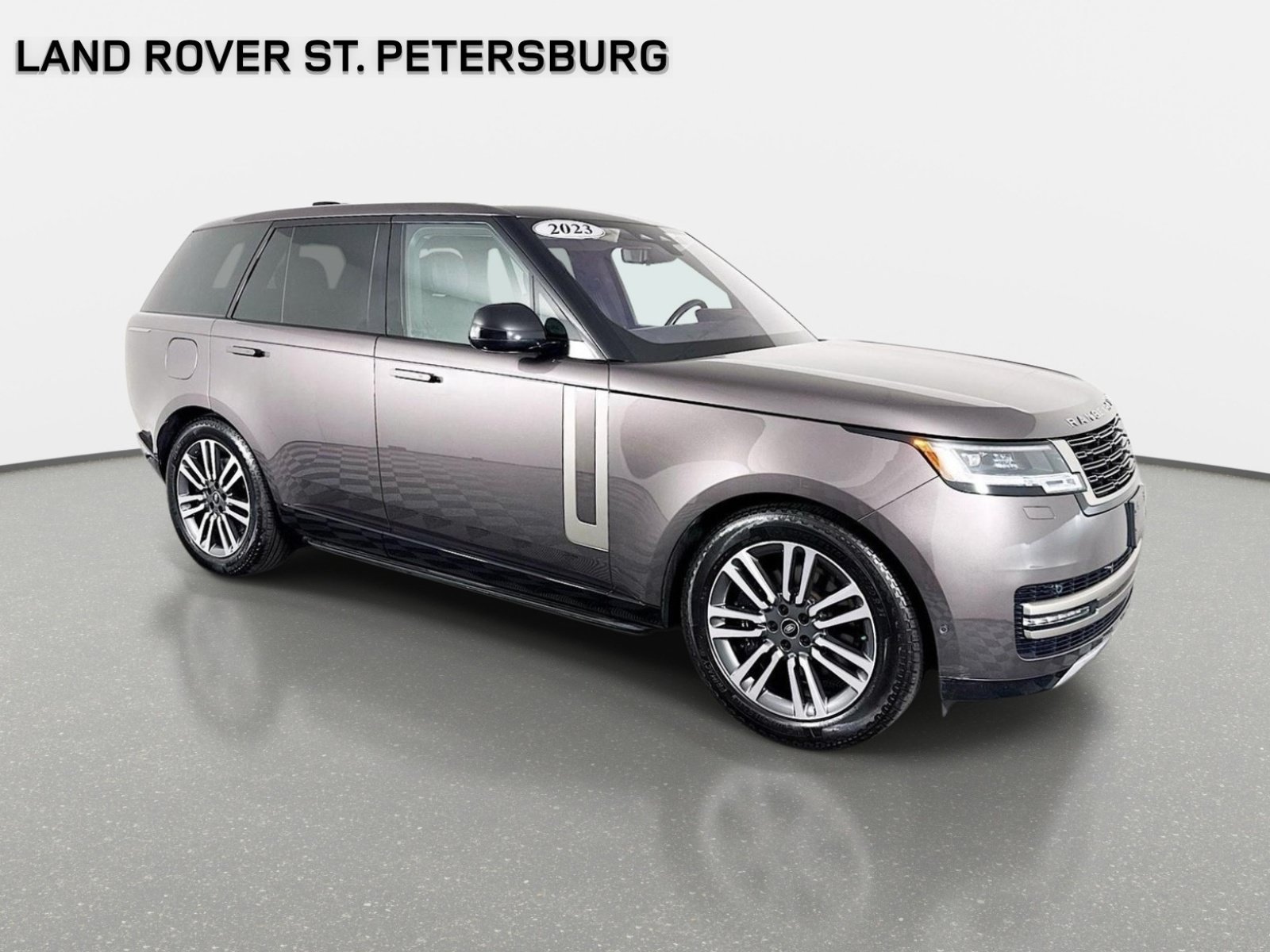 Used 2023 Land Rover Range Rover SE AWD/4WD image 3