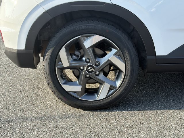 Used 2021 Hyundai Venue SEL FWD image 19