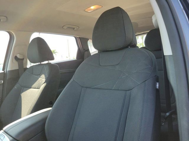 Certified 2023 Hyundai Tucson SE FWD image 12