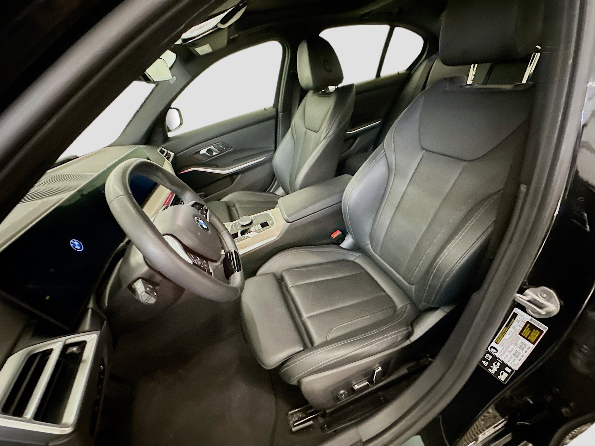 Used 2025 BMW 330i xDrive Sedan image 13