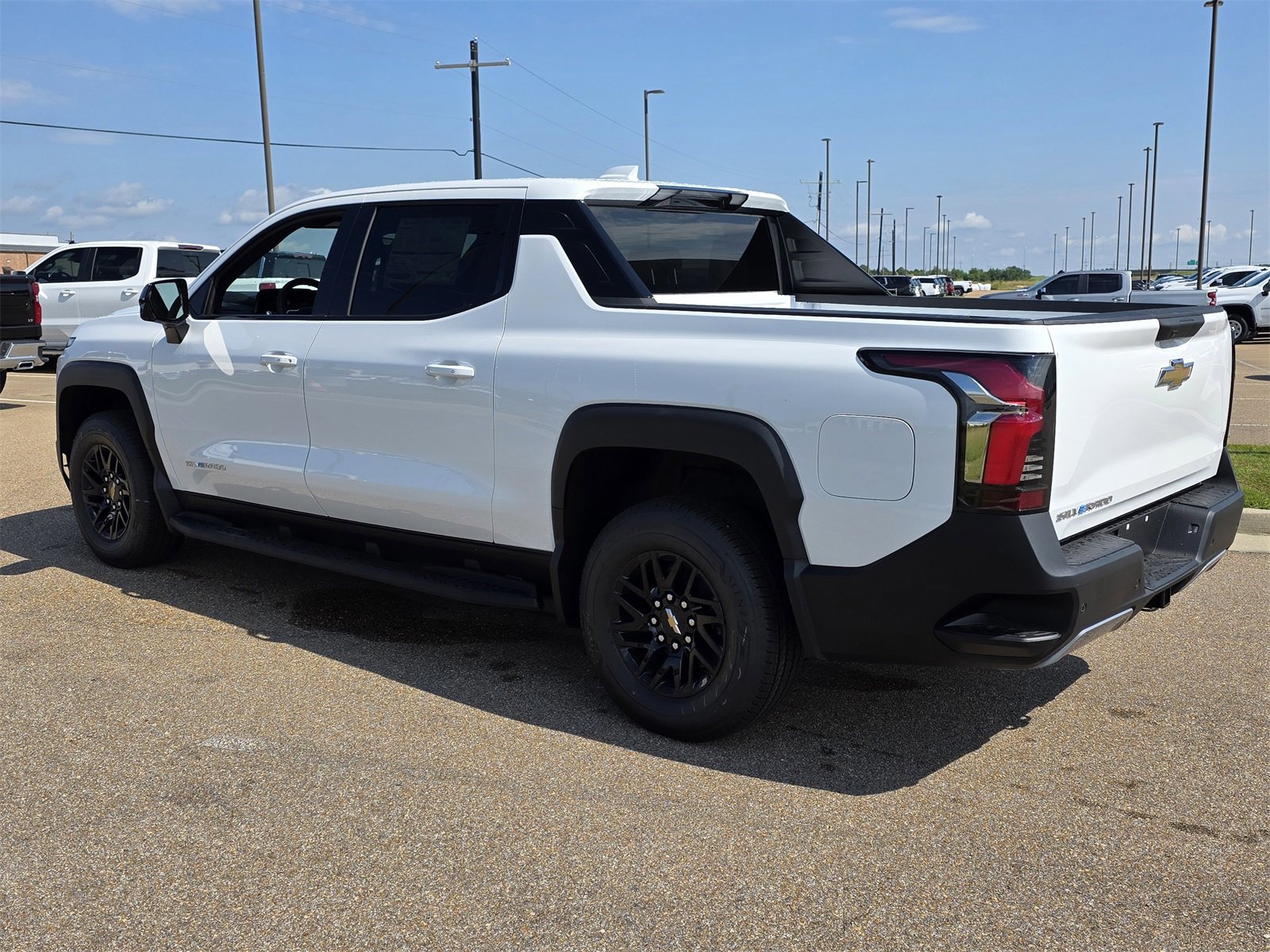 New 2026 Chevrolet Silverado EV LT image 6