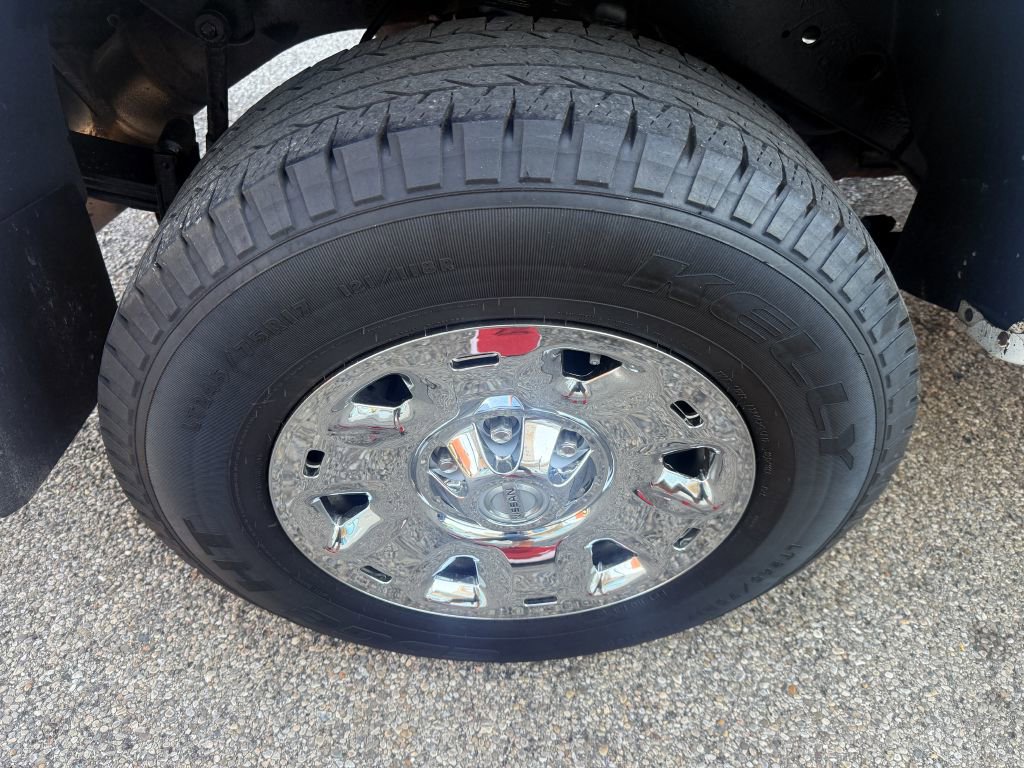 Used 2017 Nissan Titan S image 18