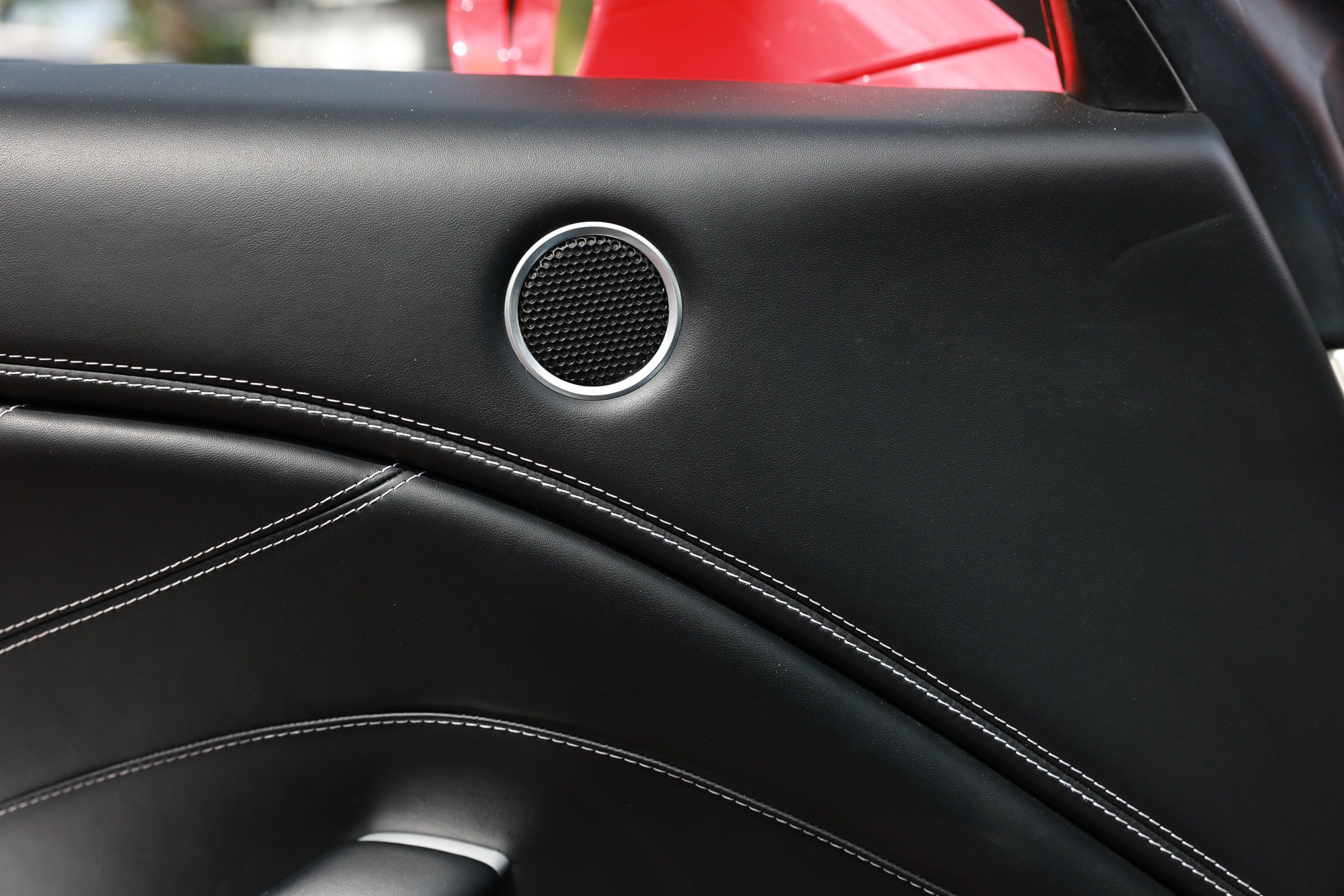 Used 2015 Ferrari California T RWD image 58