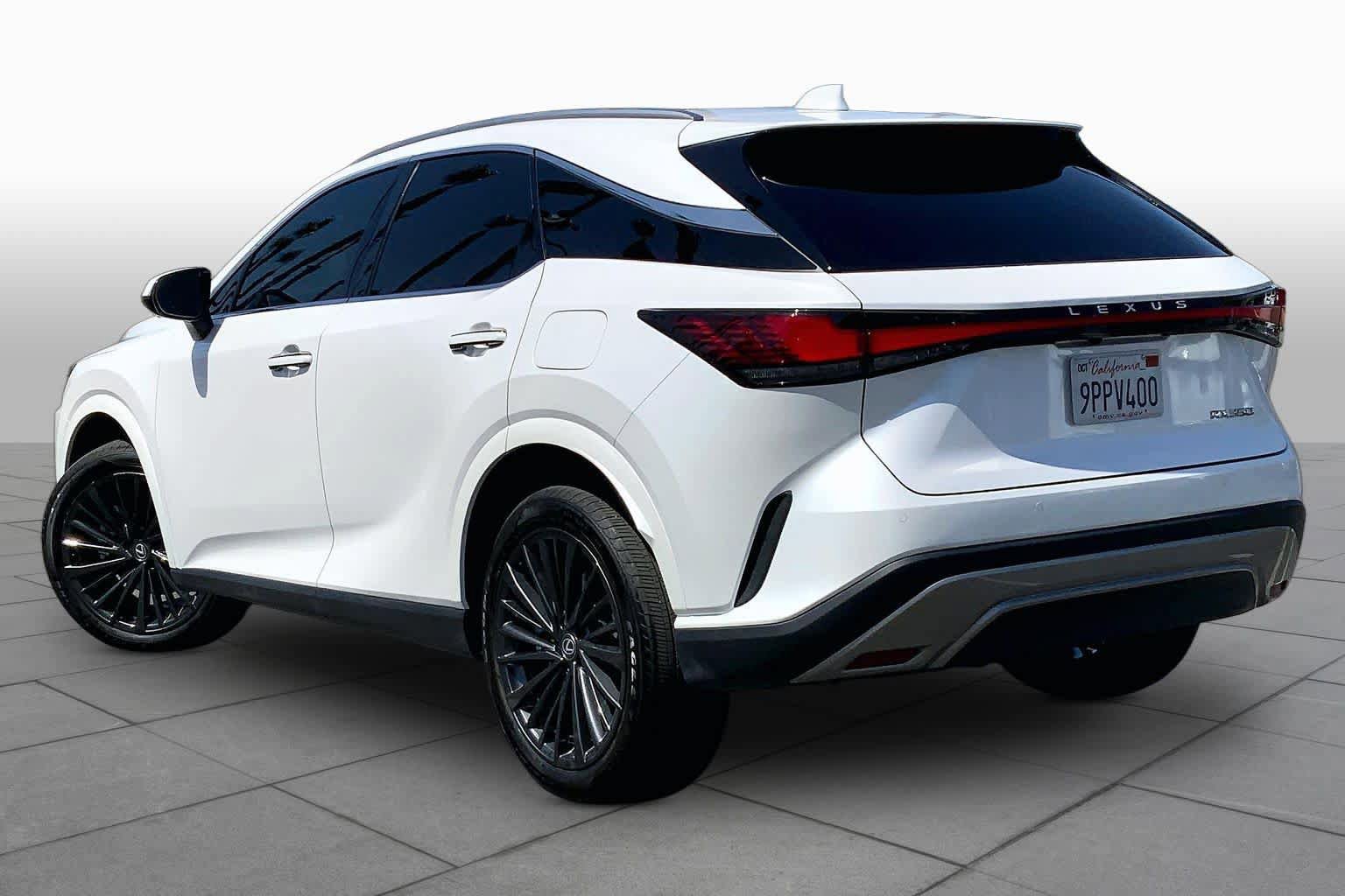 Used 2024 Lexus RX 350 Premium w/ Convenience Package FWD image 11