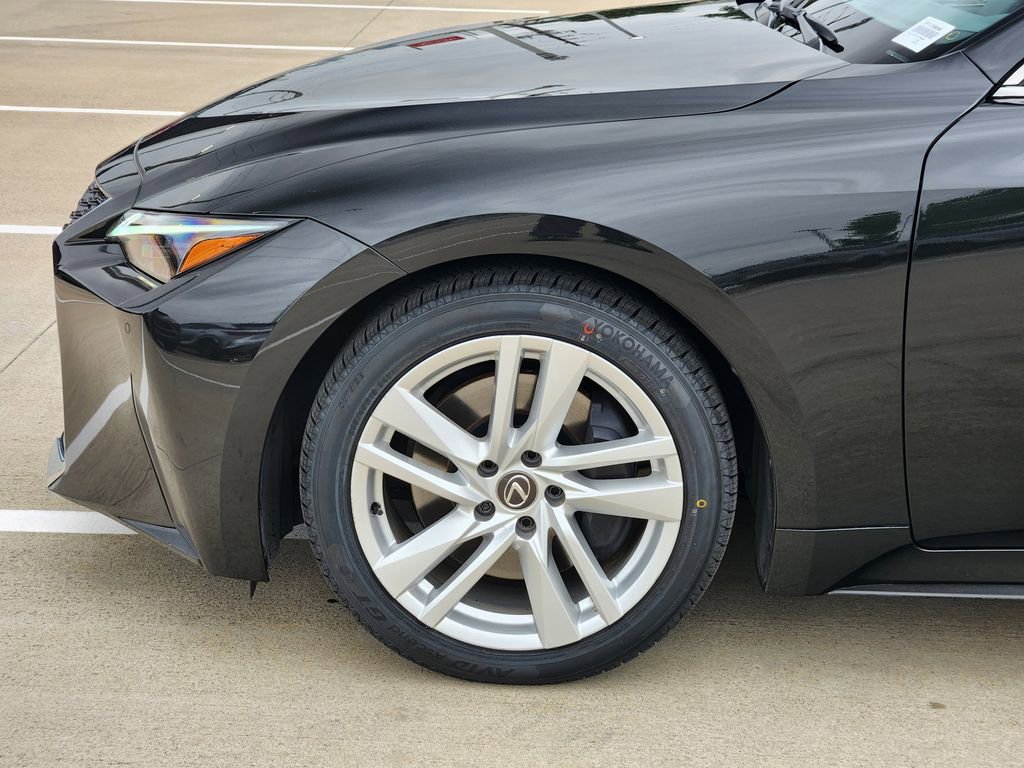 Used 2023 Lexus IS 300 w/ Comfort Package RWD image 8