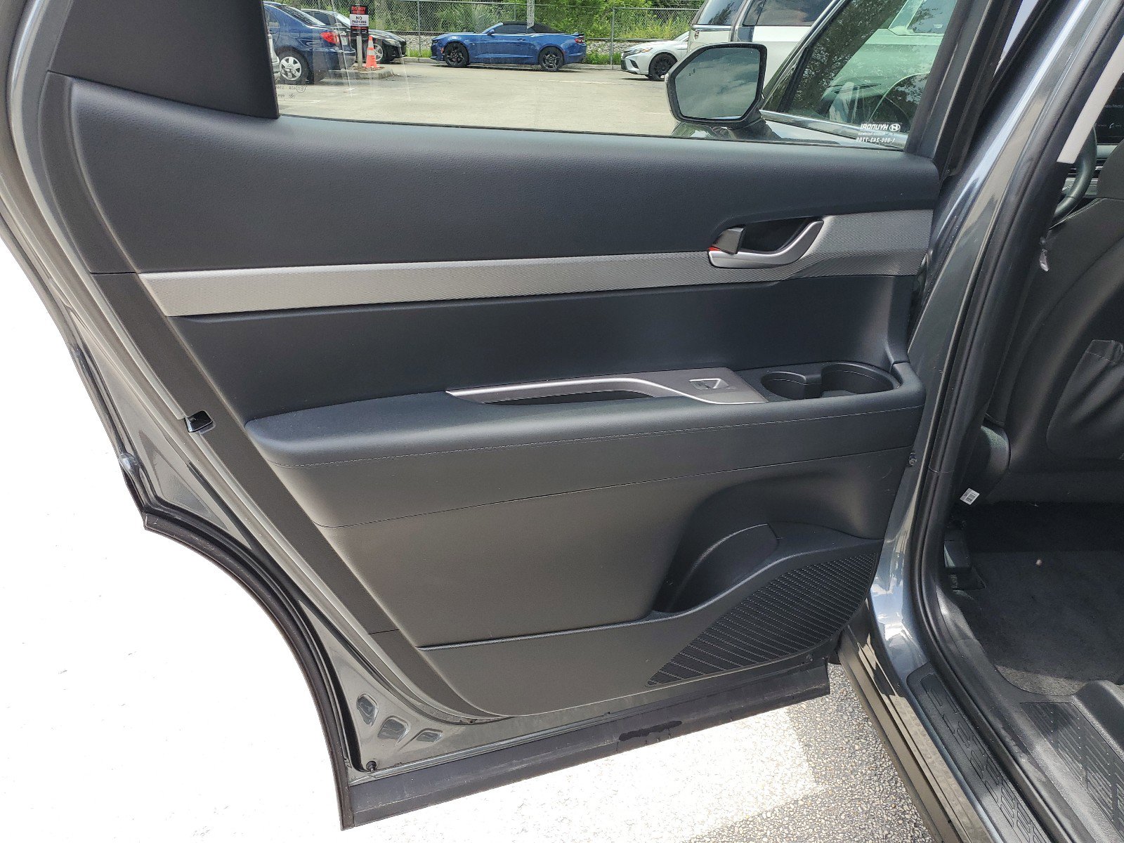 Used 2021 Hyundai Palisade SEL w/ Cargo Package image 17