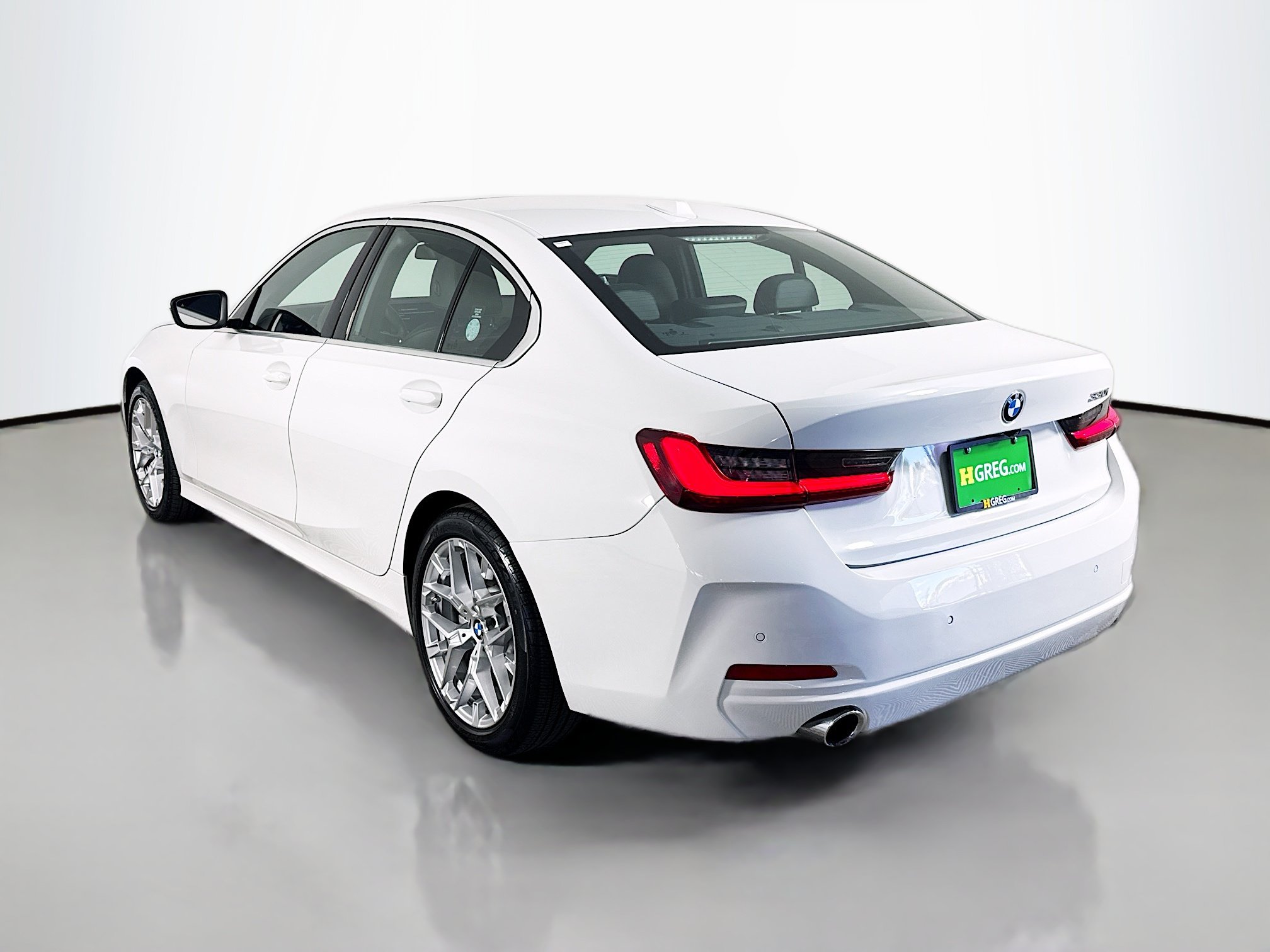 Used 2026 BMW 330i Sedan RWD image 7