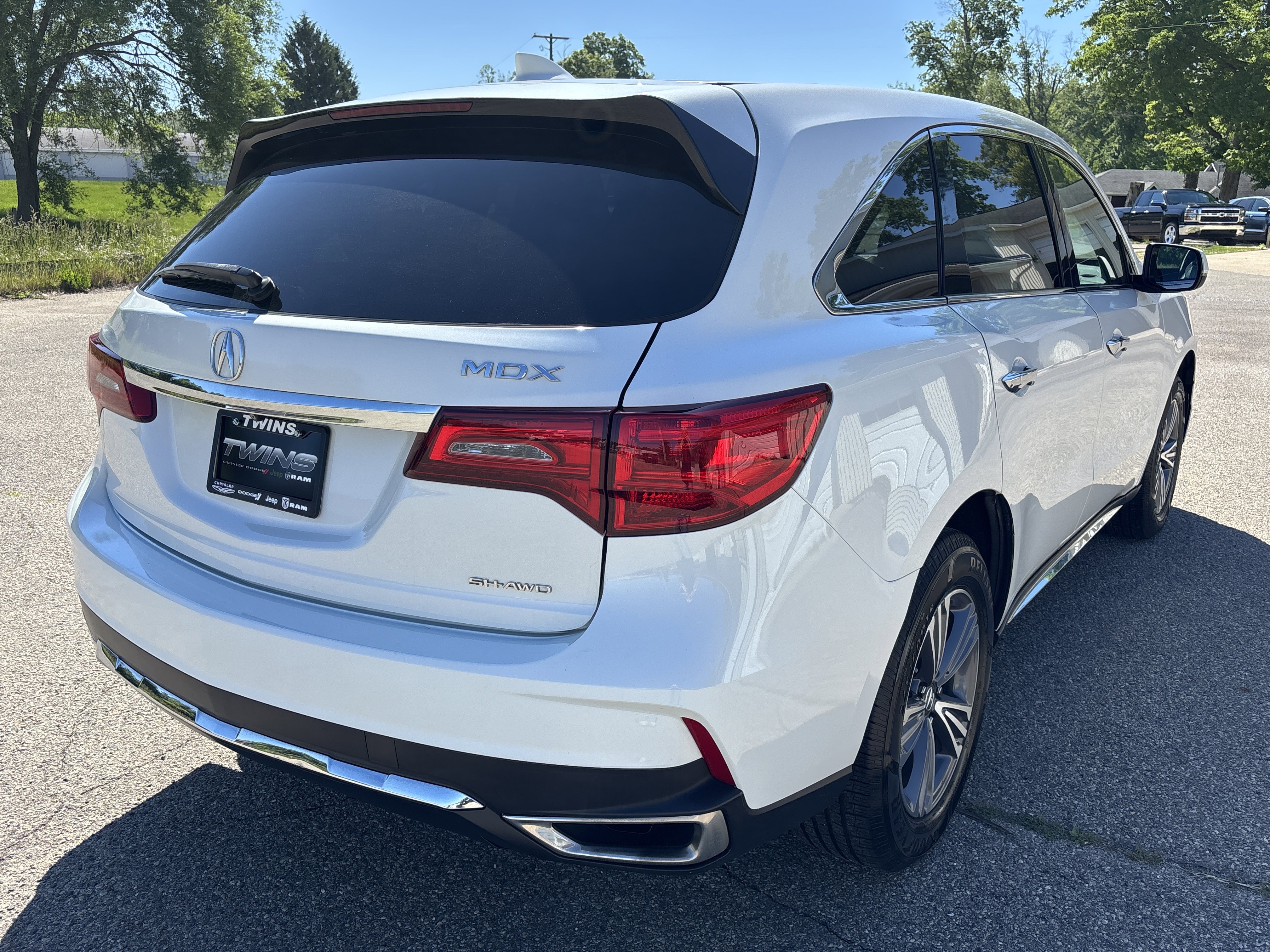 Used 2019 Acura MDX SH-AWD image 4
