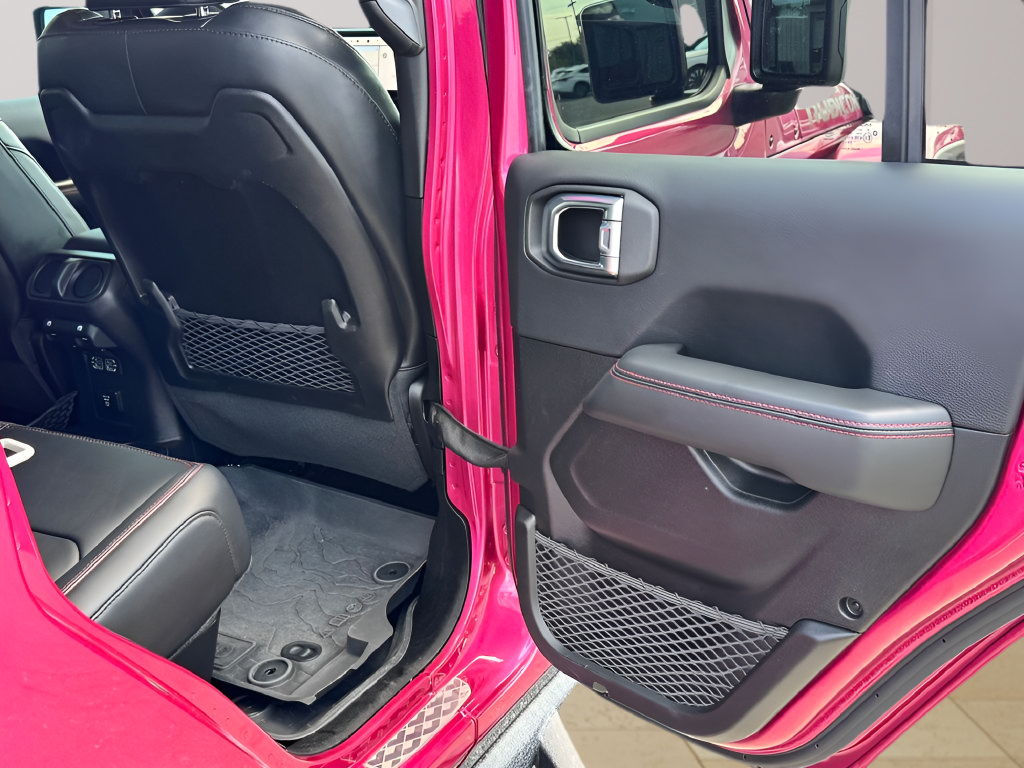 Used 2024 Jeep Gladiator Rubicon AWD/4WD image 29