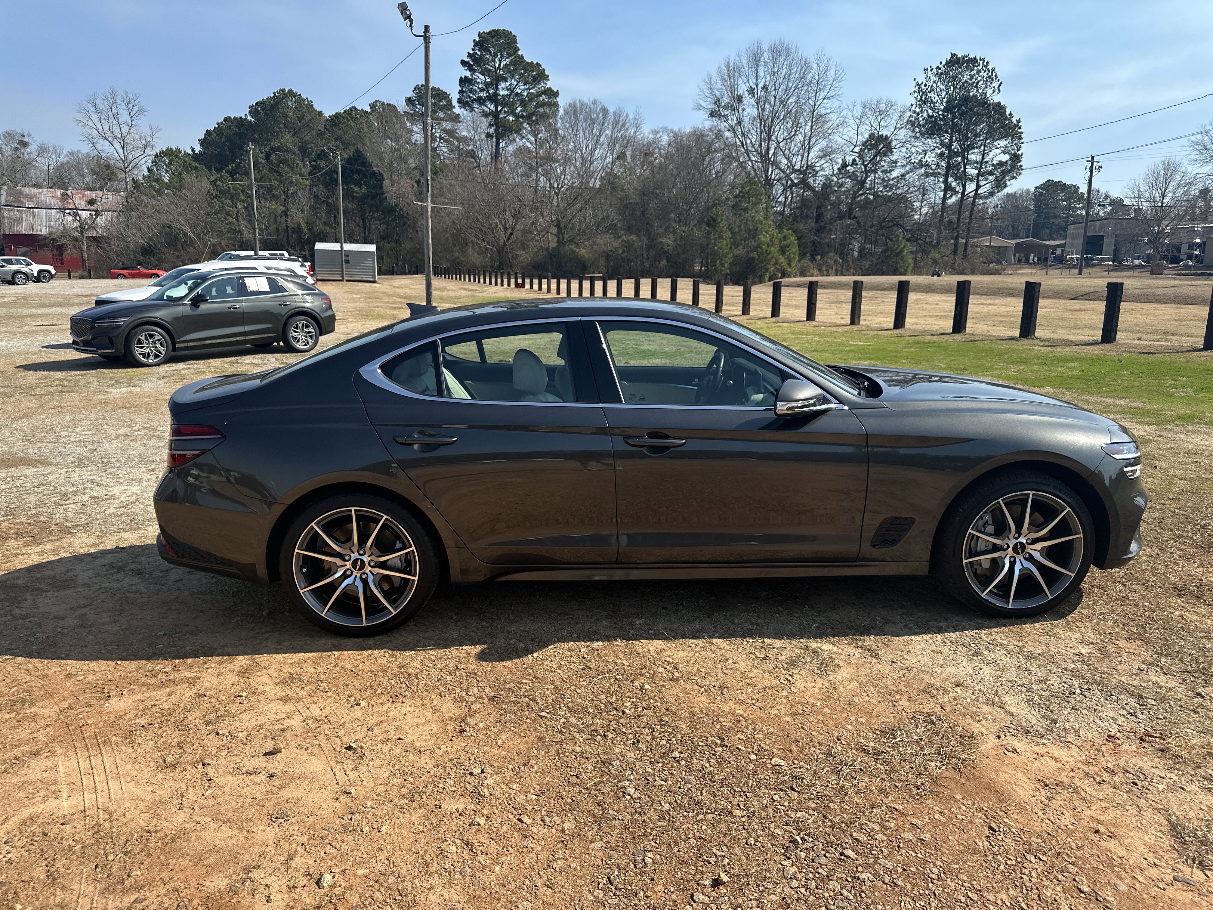 Used 2025 Genesis G70 2.5T image 4