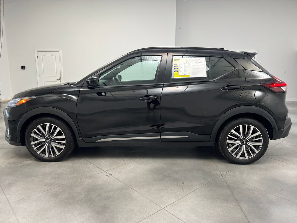 Used 2024 Nissan Kicks SR FWD image 4