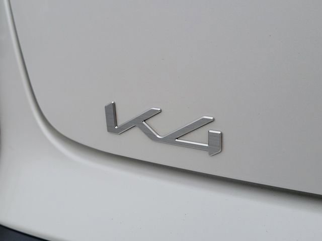 Used 2025 Kia K4 FWD image 8
