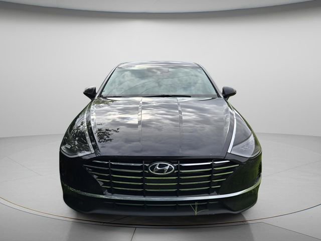 Used 2023 Hyundai Sonata SE w/ Cargo Package FWD image 3