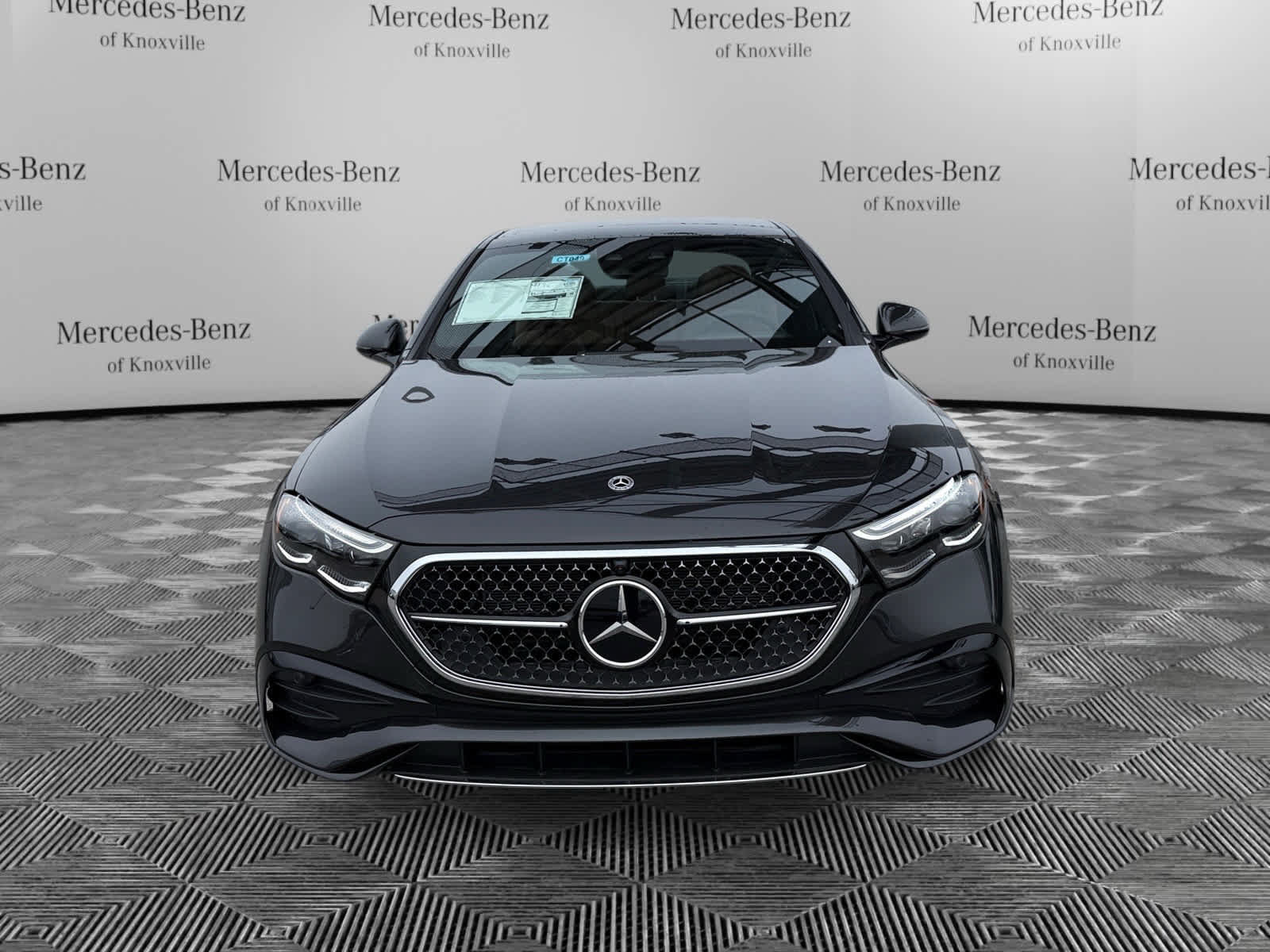 Used 2026 Mercedes-Benz E 350 4MATIC Sedan image 8