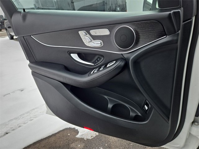 Used 2022 Mercedes-Benz GLC 300 4MATIC image 19