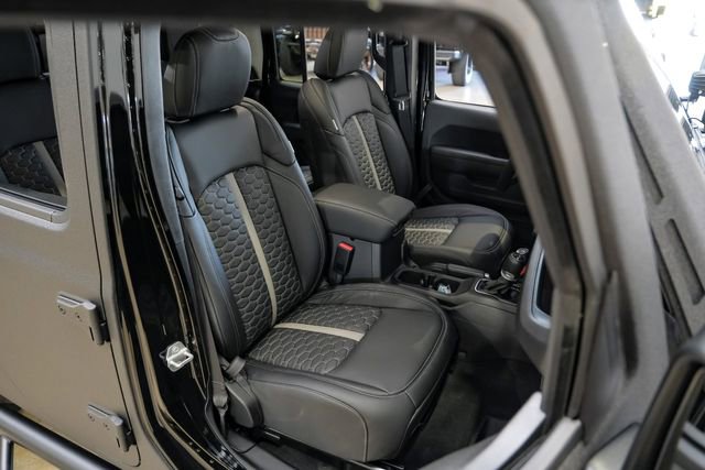 Used 2025 Jeep Gladiator Sport AWD/4WD image 82