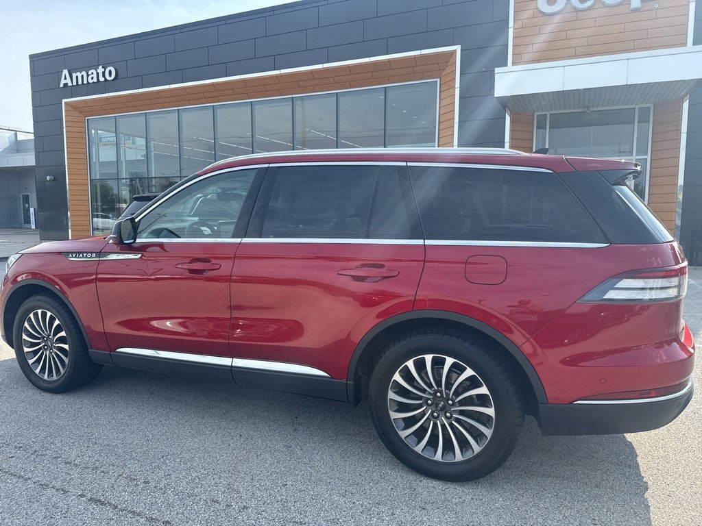 Used 2021 Lincoln Aviator Reserve w/ Elements Package Plus image 9