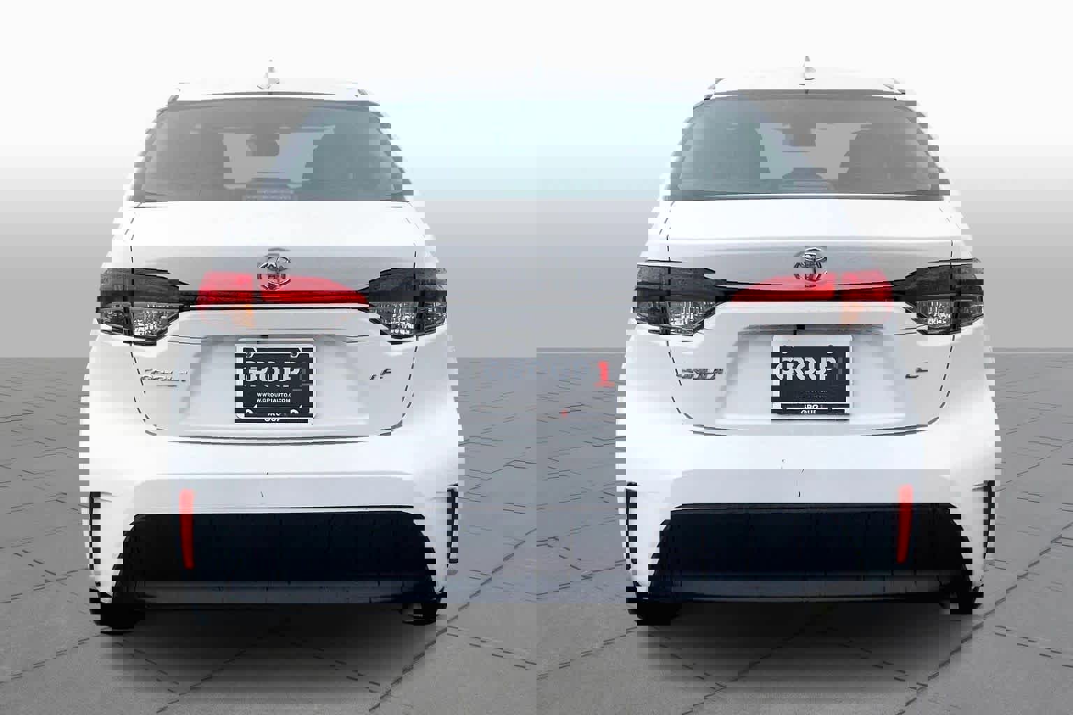 Used 2024 Toyota Corolla LE image 4