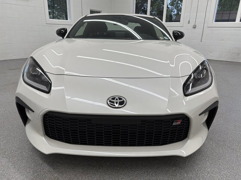 Used 2024 Toyota GR86 Premium w/ Performance Package RWD image 2