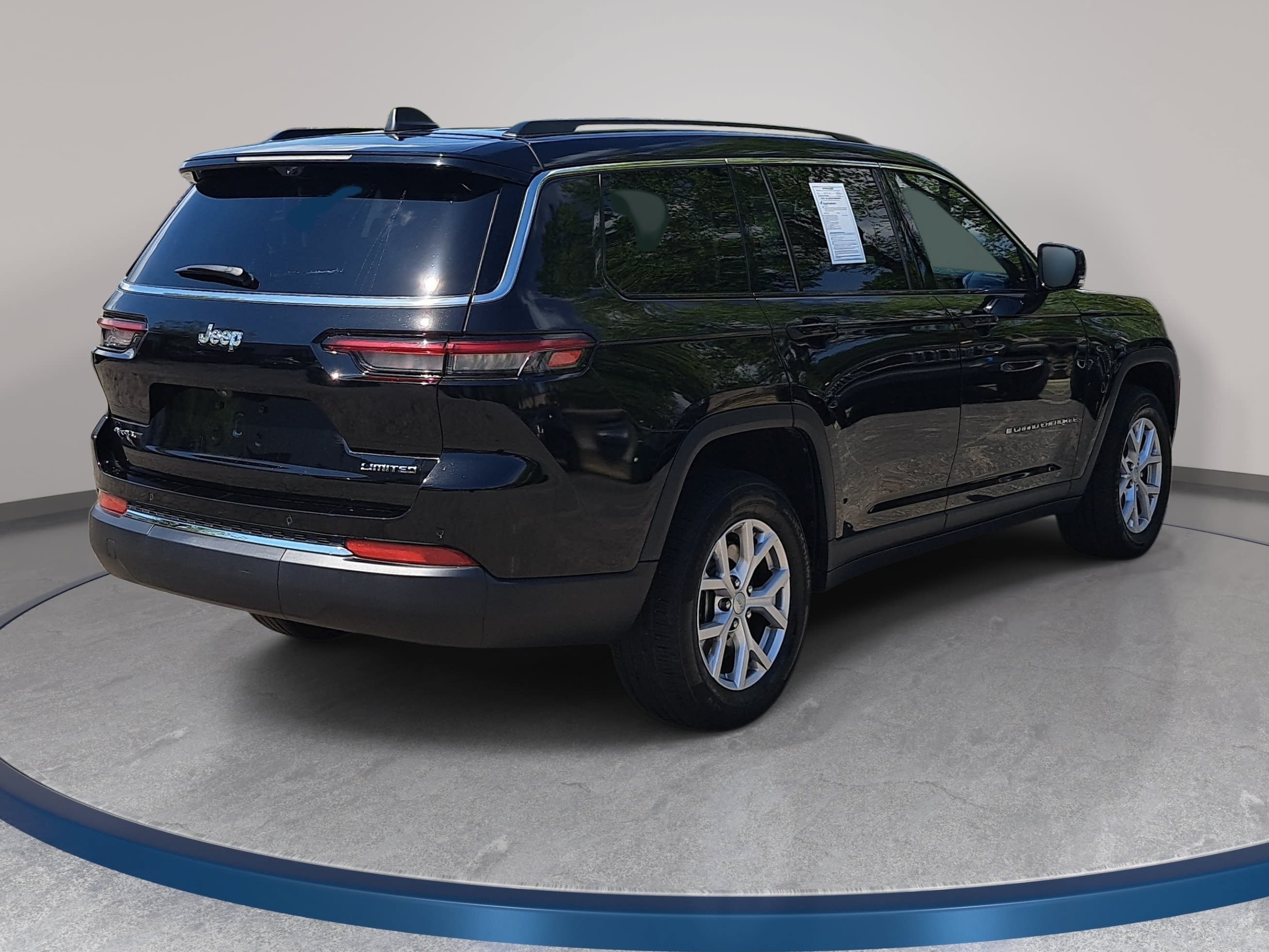 Used 2022 Jeep Grand Cherokee L Limited w/ Luxury Tech Group II AWD/4WD image 5