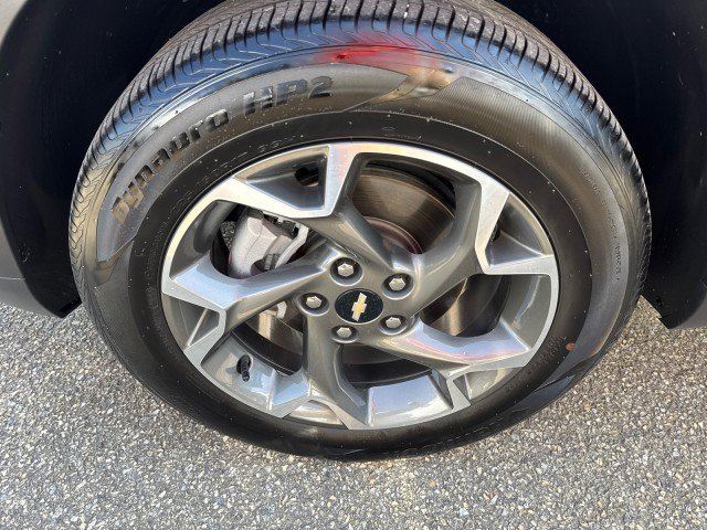 Used 2024 Chevrolet Trax LT w/ Sunroof Package image 20