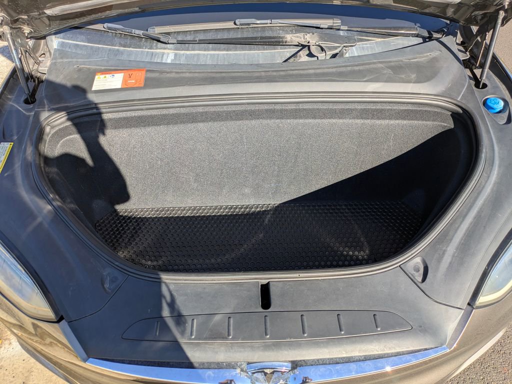 Used 2016 Tesla Model X 90D AWD/4WD image 8