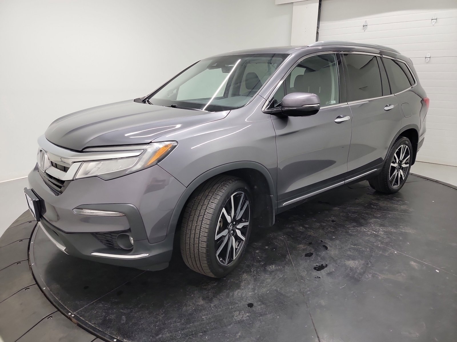 Used 2020 Honda Pilot Touring image 3