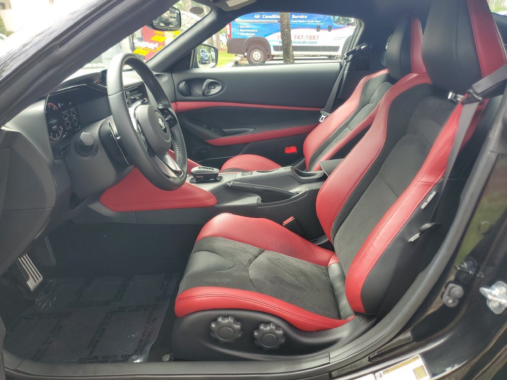 Used 2024 Nissan Z Performance w/ Floor Mat Package RWD image 12