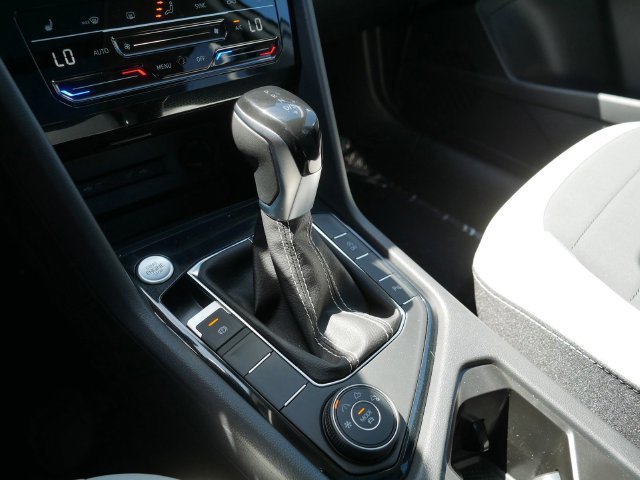 New 2026 Volkswagen Taos SE AWD/4WD image 11