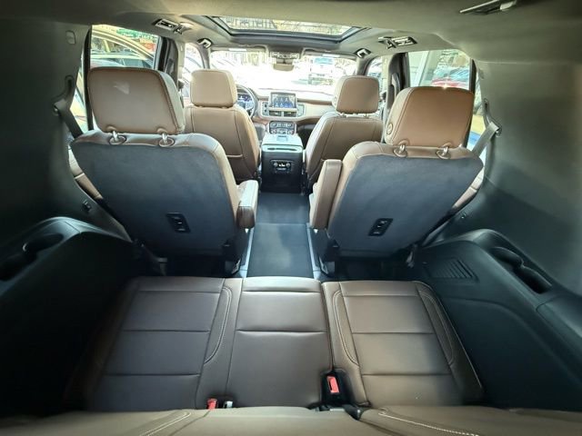 Used 2024 Chevrolet Tahoe High Country w/ Premium Package AWD/4WD image 13