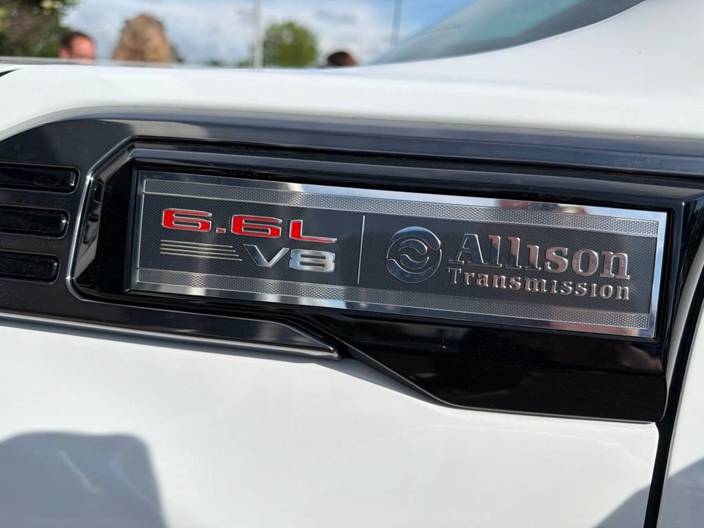 Used 2025 GMC Sierra 3500 AT4 w/ AT4 Premium Plus Package AWD/4WD image 23