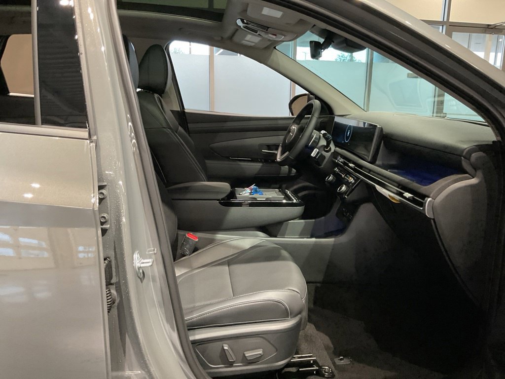 New 2026 Hyundai Tucson Limited w/ Tow & Go Package AWD/4WD image 28