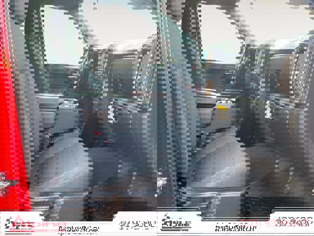 Used 2020 Chevrolet Silverado 1500 RST w/ Convenience Package image 11