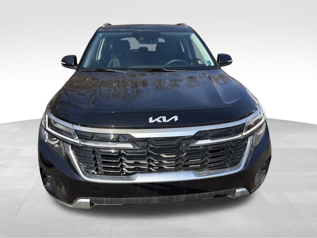 Used 2025 Kia Seltos EX w/ EX Sunroof Package image 11