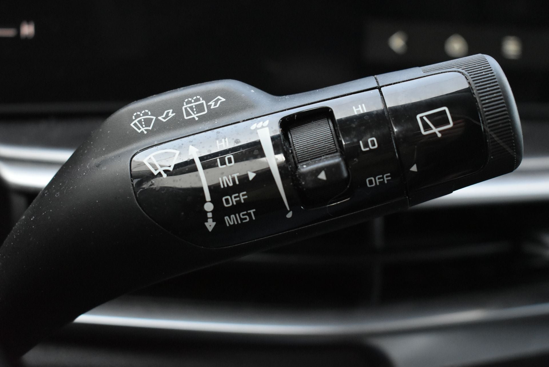 Used 2025 Kia Sorento S AWD/4WD image 23
